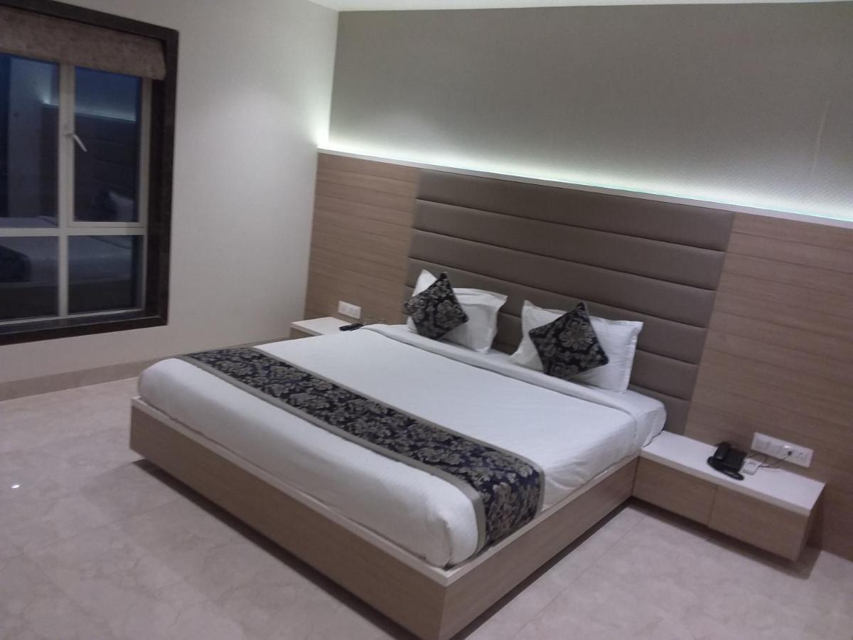 Hotel Grand Parivaar Igatpuri Zewnętrze zdjęcie