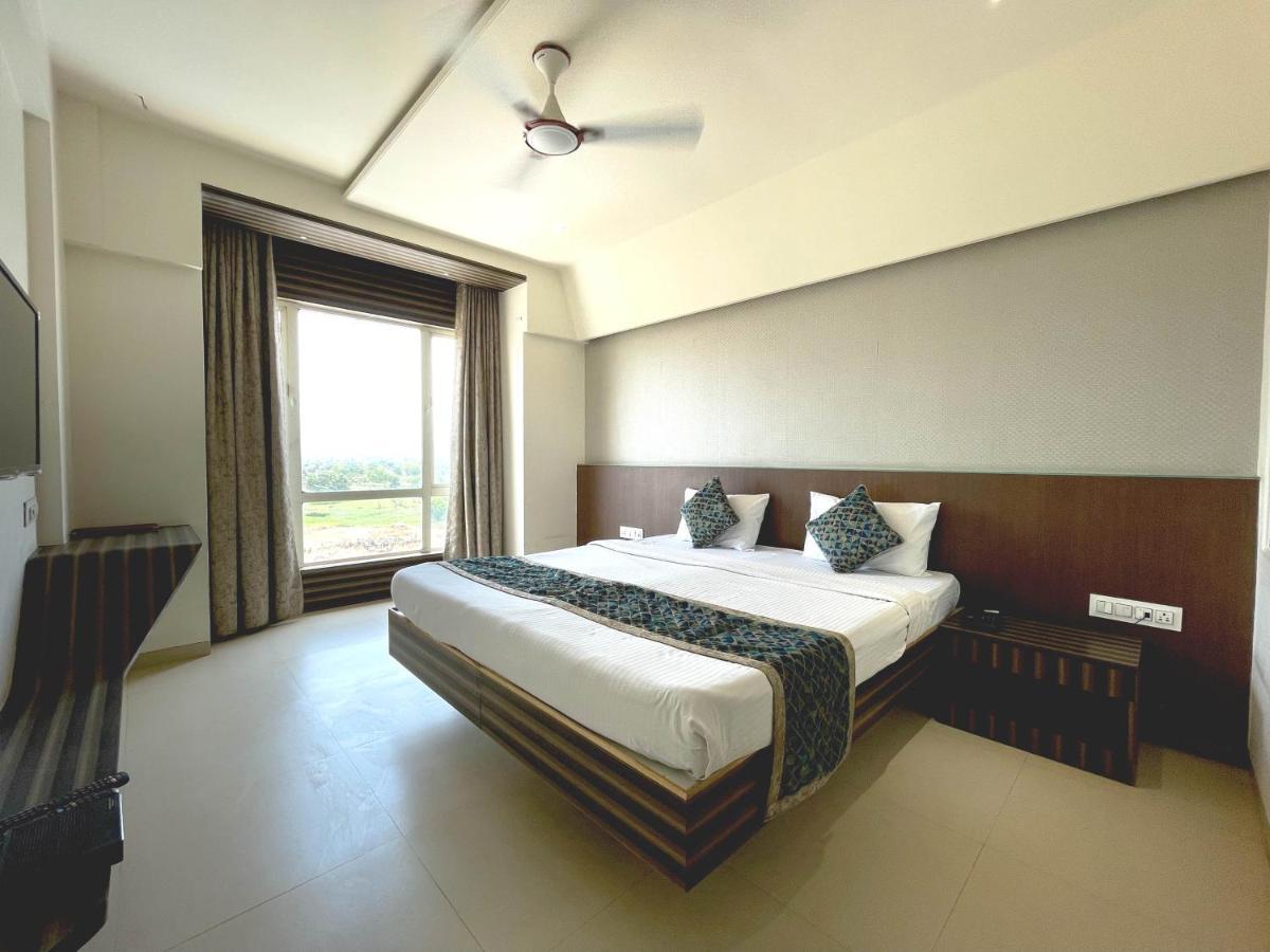 Hotel Grand Parivaar Igatpuri Zewnętrze zdjęcie